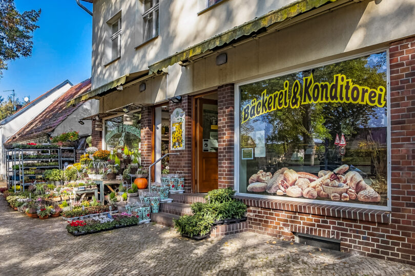 Bäckerei und Blumenladen in Müggelheim präsentieren ihr Angebot